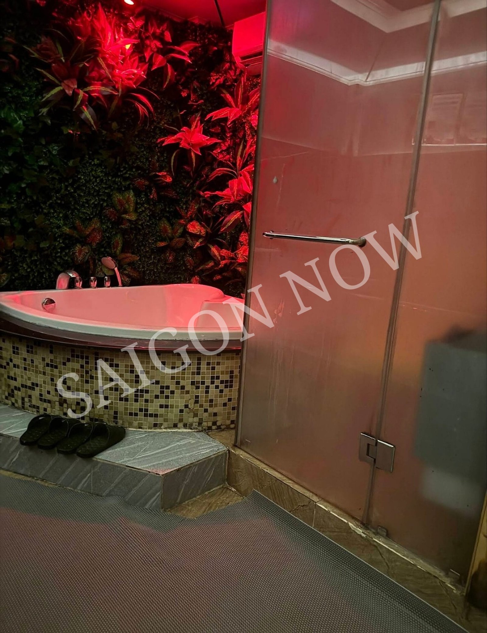 STARKING_02_SAIGON_NOW